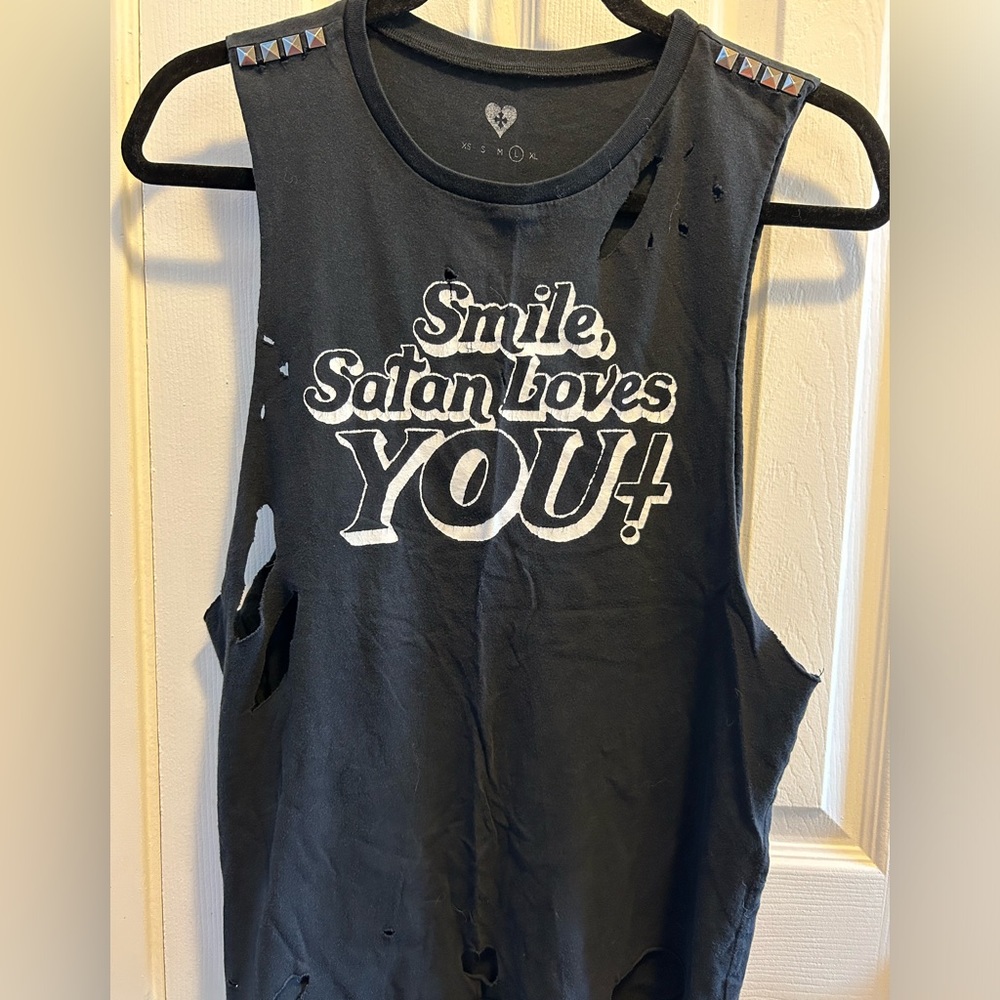 Blackheart women’s L Smile Satan Loves you tank